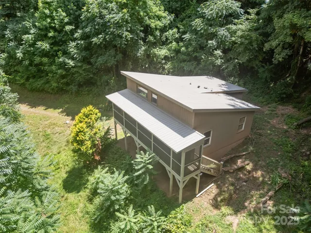 $600,000 | 127 Franklin Road, Swannanoa, NC 28778