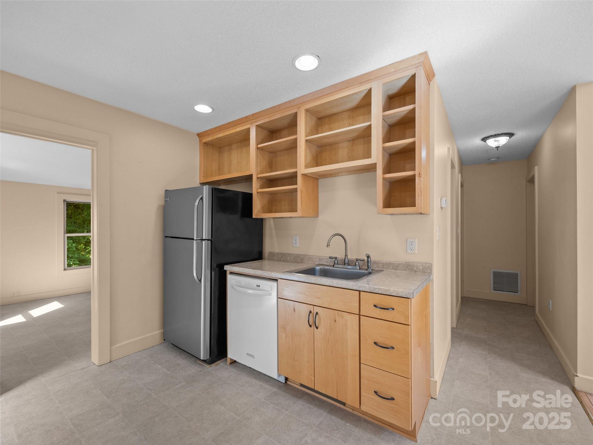 127 Franklin Road Swannanoa, NC 28778 - Photo 16 of 41