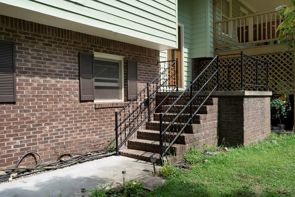 488 West Cherry Road Hayesville, NC 28904 - Photo 12 of 49 Gallery Image 12