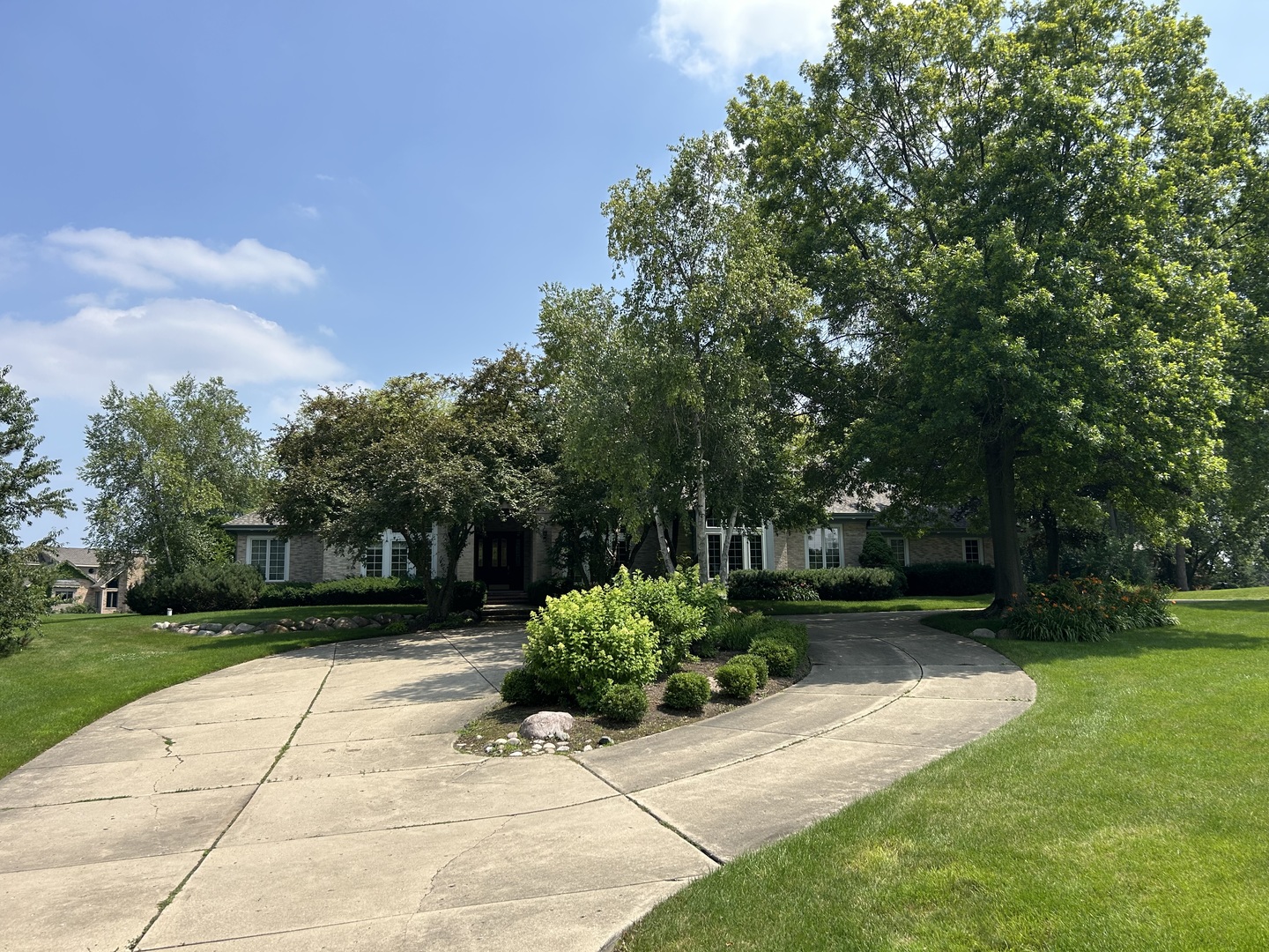 547 Rob Roy Court Inverness, IL 60067 - Photo 1 of 1 Gallery Image 1