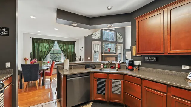 $412,000 | 156 River Mist Drive, Oswego, IL 60543