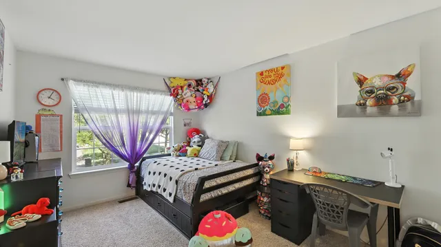 $412,000 | 156 River Mist Drive, Oswego, IL 60543