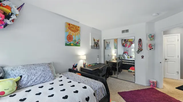 $412,000 | 156 River Mist Drive, Oswego, IL 60543