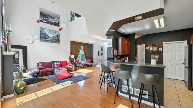 $412,000 | 156 River Mist Drive, Oswego, IL 60543