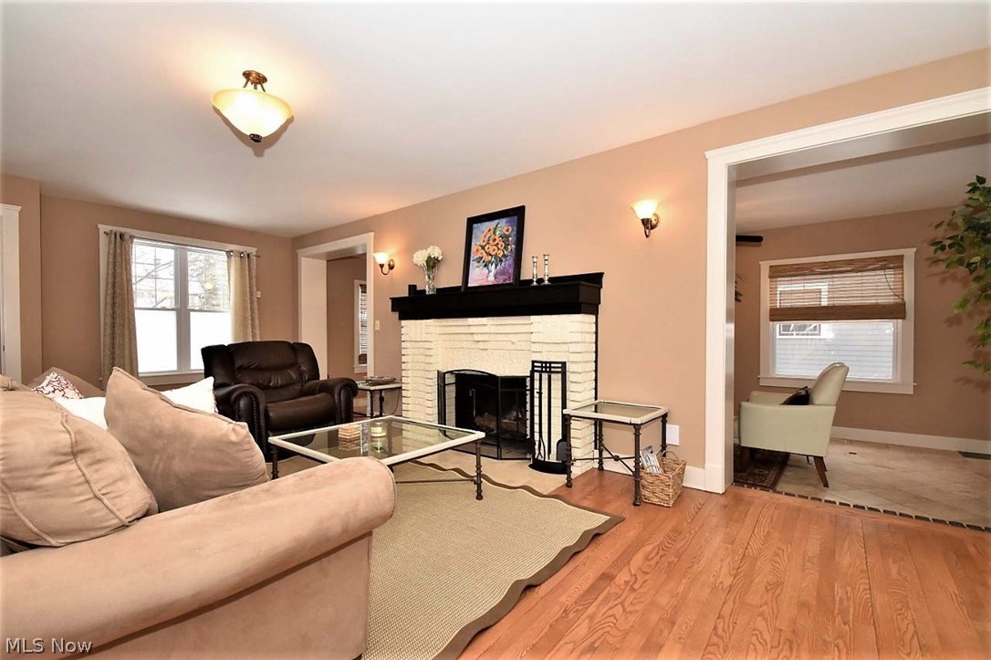 1654 Compton Road Cleveland, OH 44118 - Photo 5 of 34