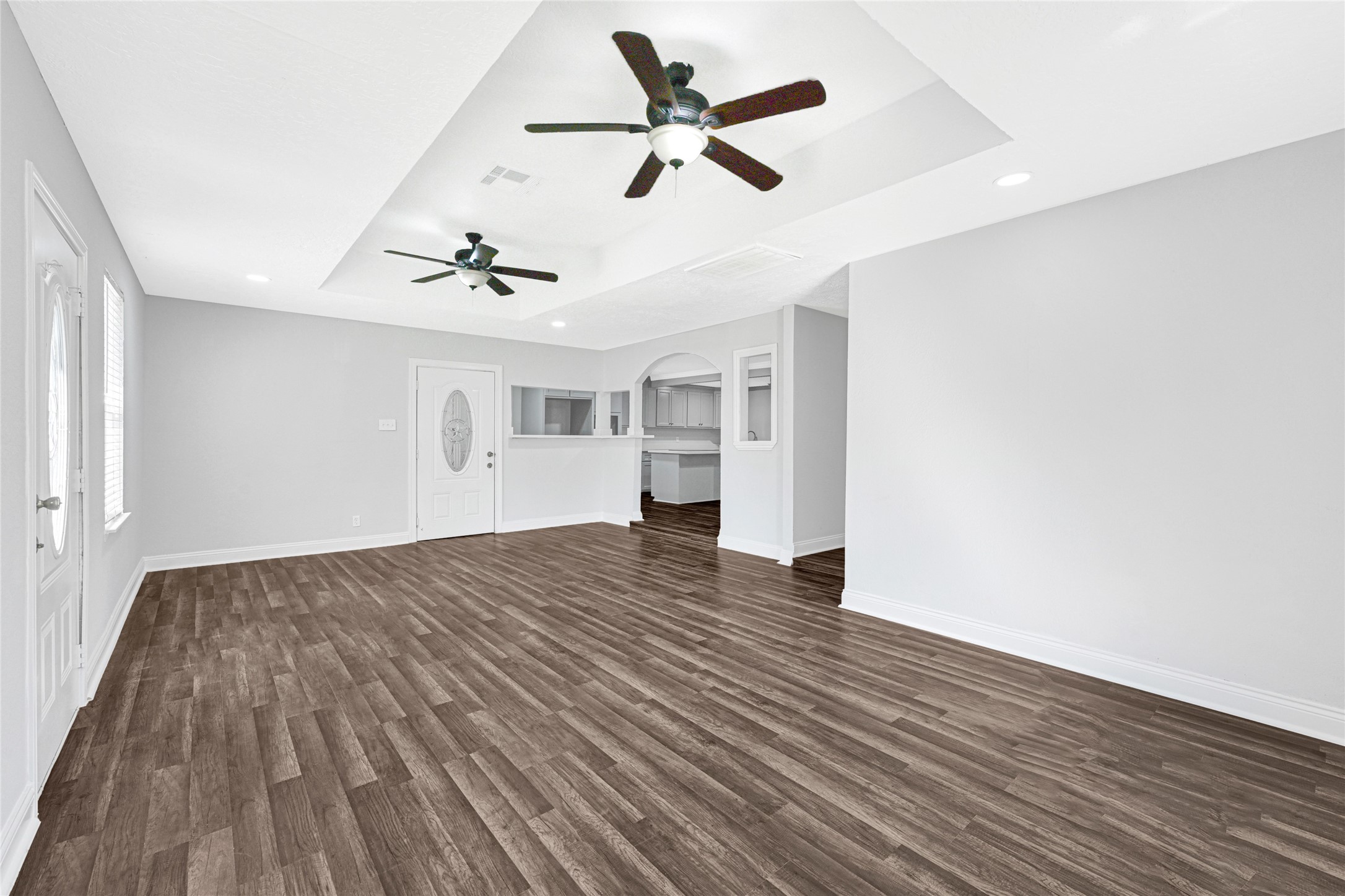 7625 Touchstone Street Houston, TX 77028 - Photo 2 of 25 Actual Living Room