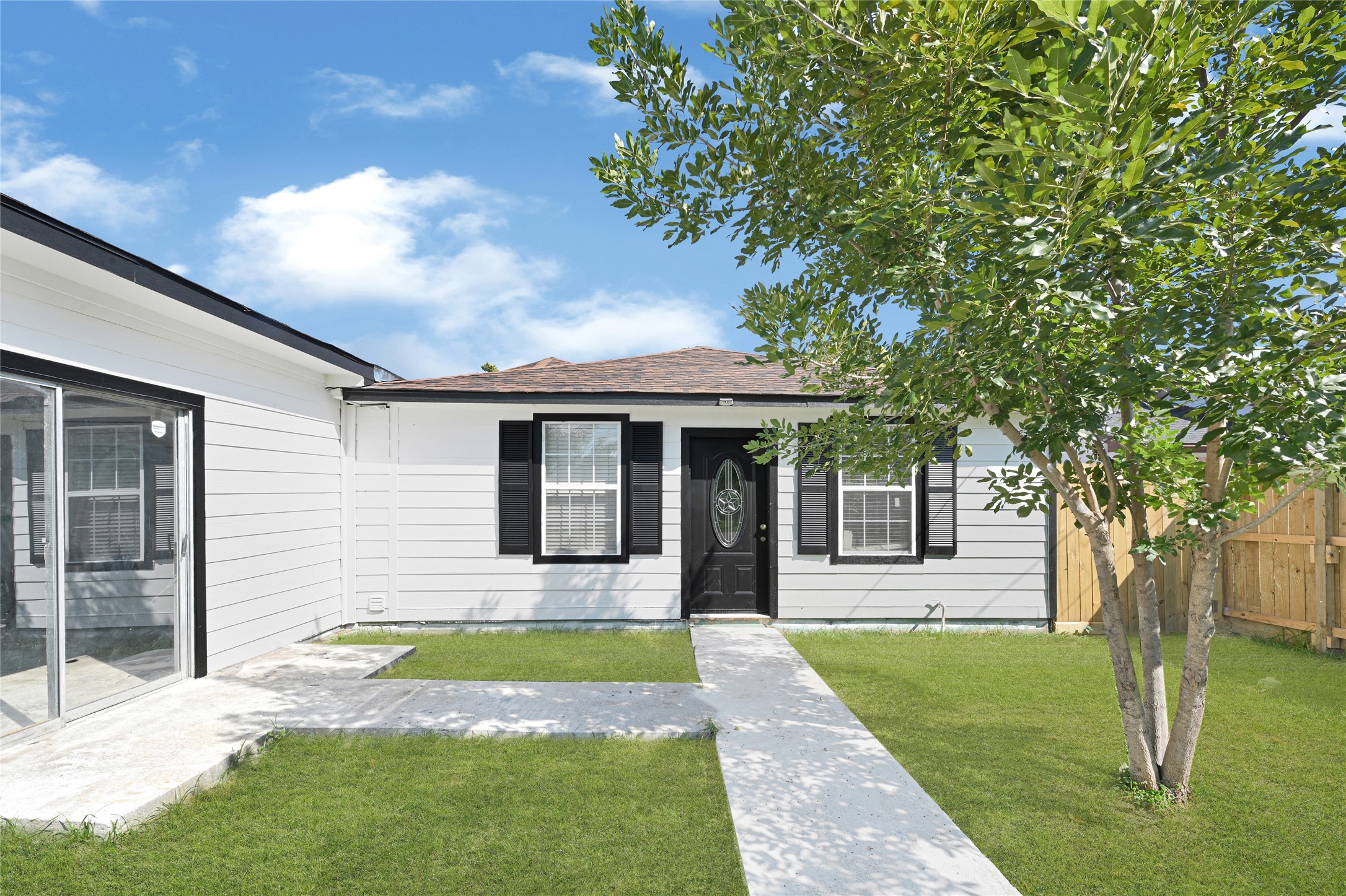 7625 Touchstone Street Houston, TX 77028 - Photo 6 of 25