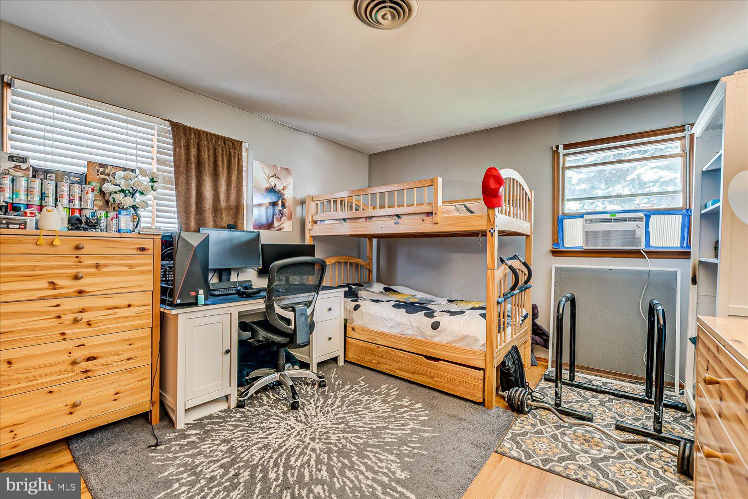 606 Knopf Street Linden, NJ 07036 - Photo 23 of 34 a view of a workspace with furniture and a window