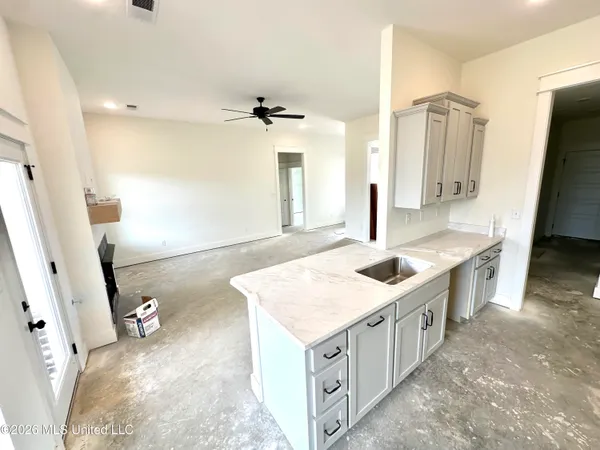 $389,900 | 2951 Eden Lane, Nesbit, MS 38651