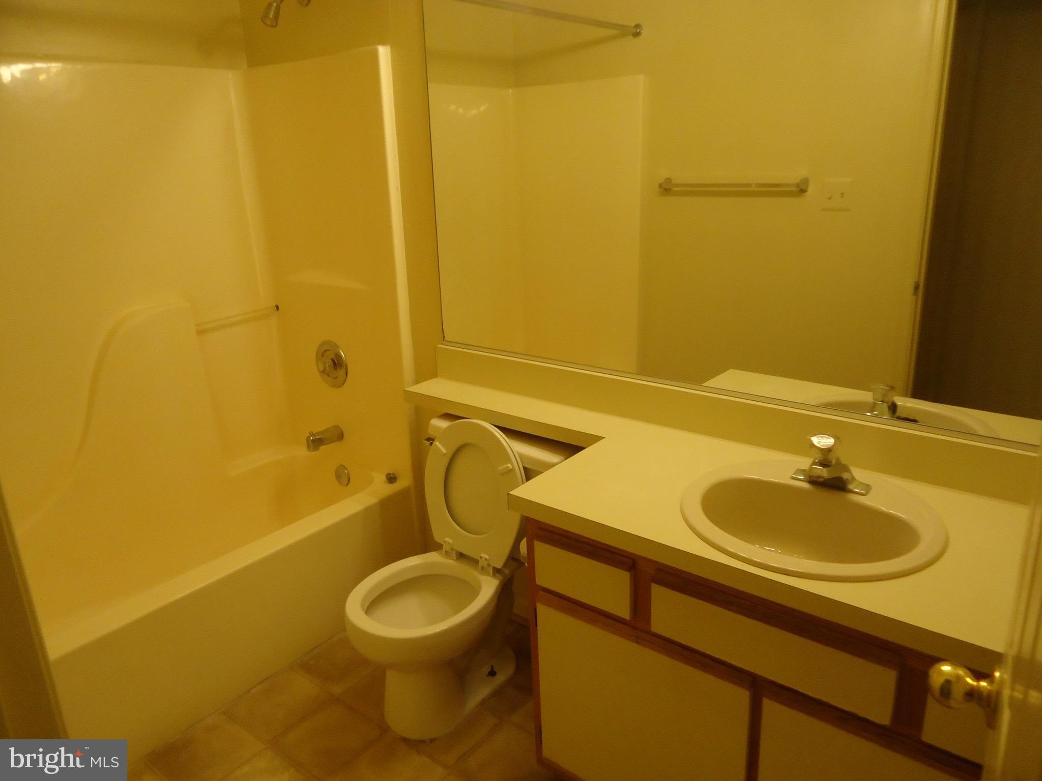 604 Moonglow Road, Unit 201 Odenton, MD 21113 - Photo 7 of 17 Bath