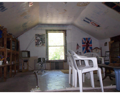 72 Bicknell Road Billerica, MA 01821 - Photo 12 of 30 Gallery Image 12