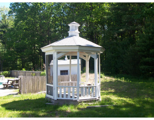 72 Bicknell Road Billerica, MA 01821 - Photo 16 of 30 Gallery Image 16