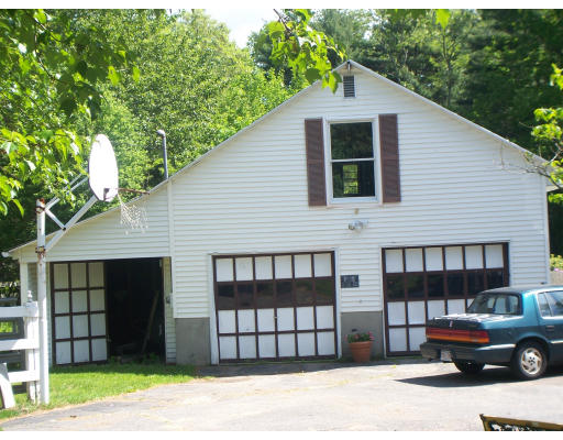 72 Bicknell Road Billerica, MA 01821 - Photo 3 of 30 Gallery Image 3