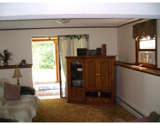 72 Bicknell Road Billerica, MA 01821 - Photo 6 of 30 Gallery Image 6