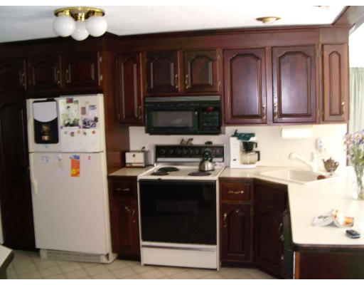 72 Bicknell Road Billerica, MA 01821 - Photo 7 of 30 Gallery Image 7