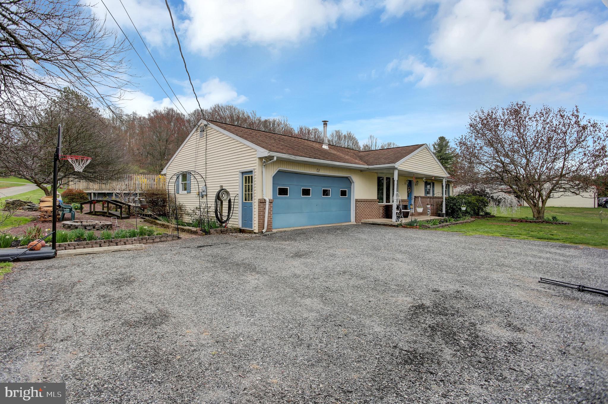 886 Maple Grove Road Mohnton, PA 19540 - Photo 2 of 43 Gallery Image 2