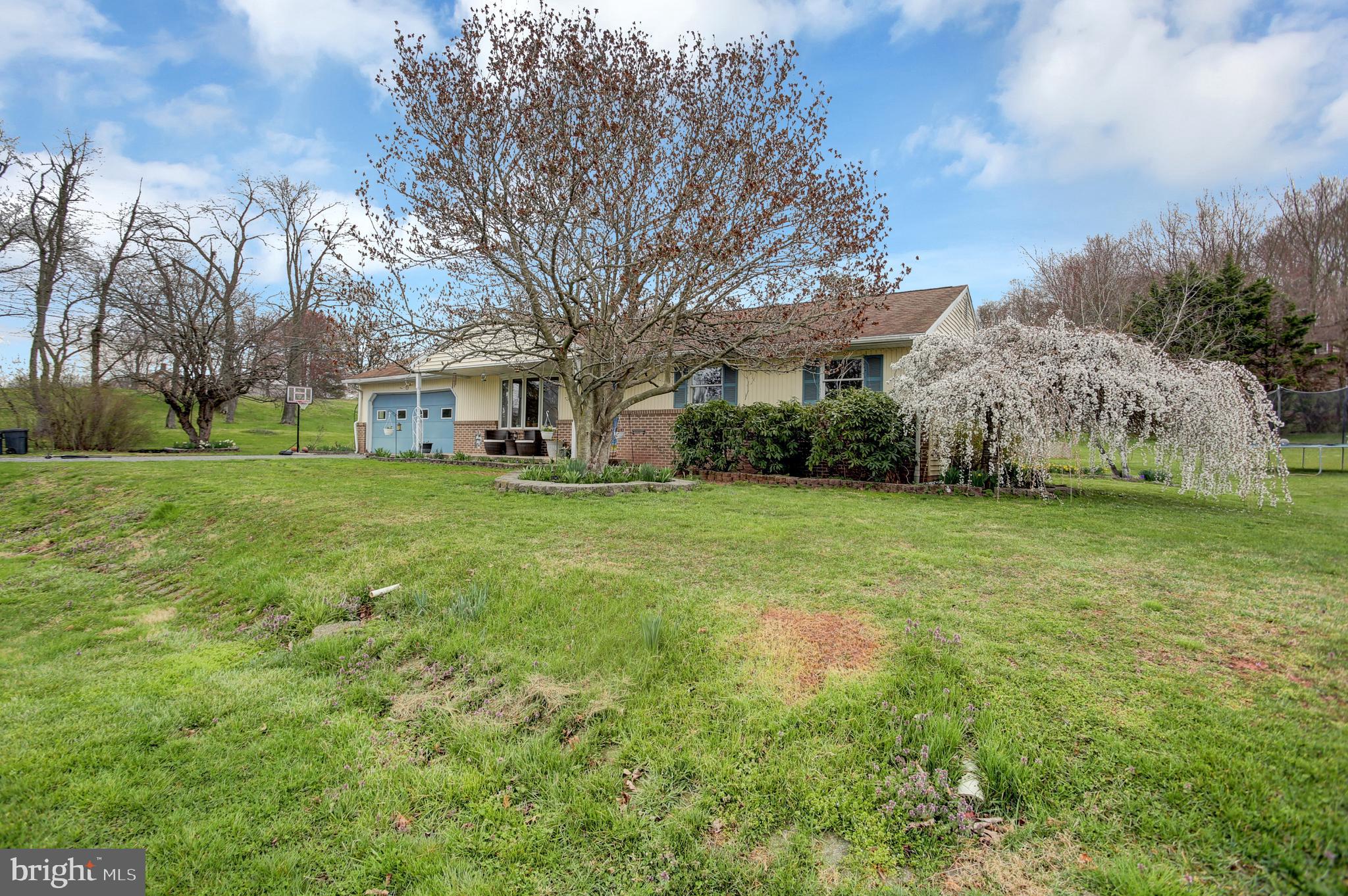 886 Maple Grove Road Mohnton, PA 19540 - Photo 3 of 43 Gallery Image 3
