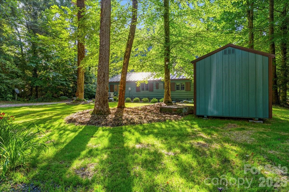 1878 Linville River Road Nebo, NC 28761 - Photo 4 of 37