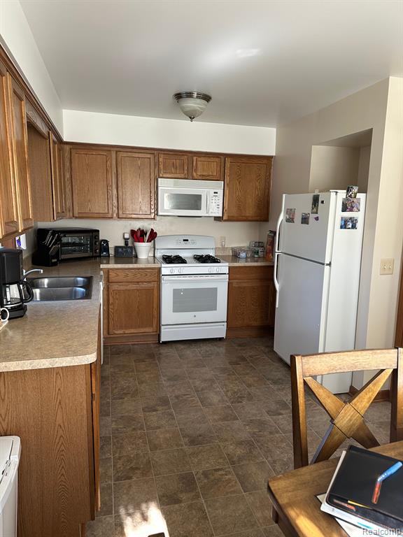1731 North Lapeer Road Lapeer, MI 48446 - Photo 11 of 18 Gallery Image 11