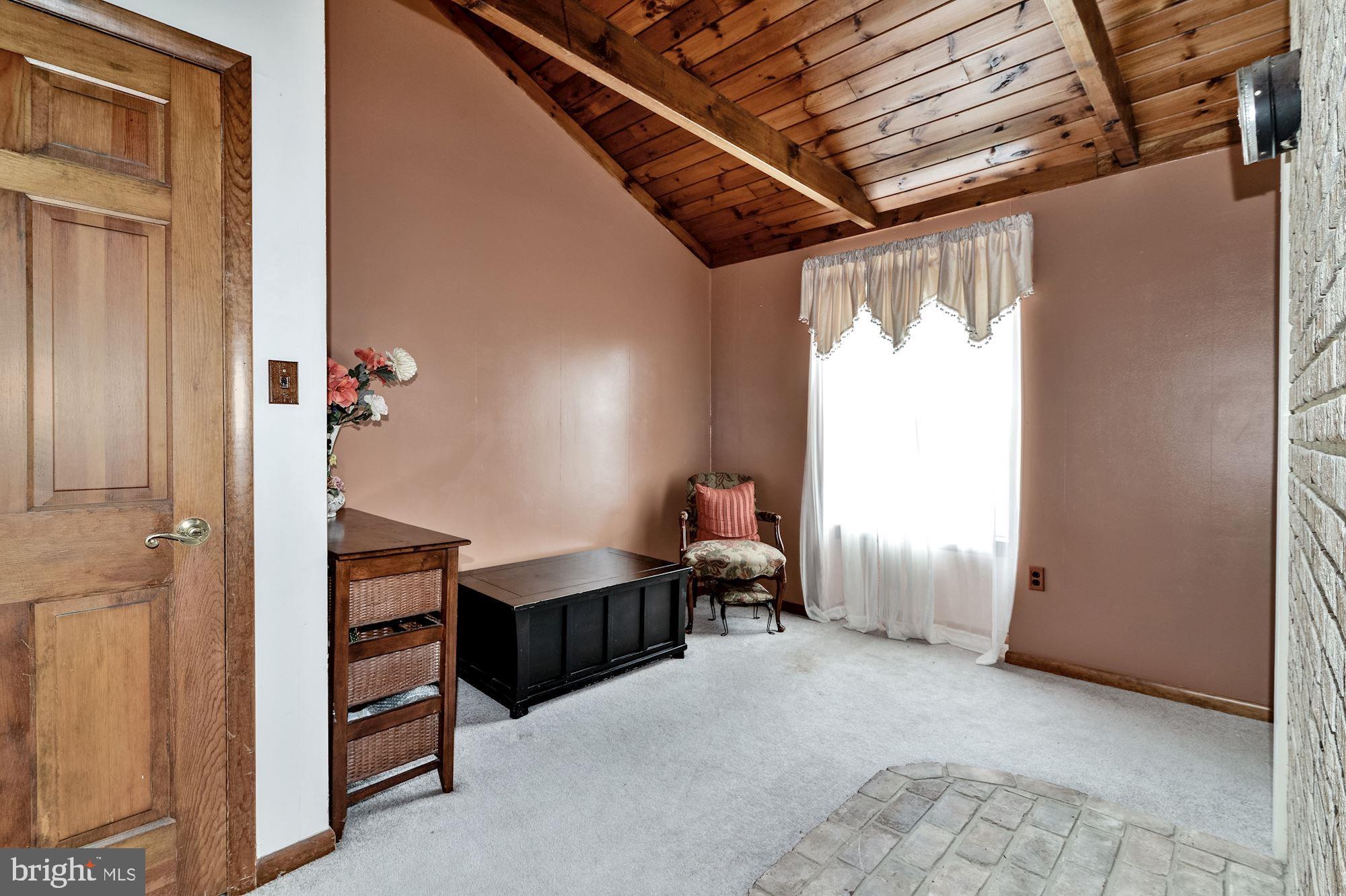 7 North Fork Road Clementon, NJ 08021 - Photo 13 of 26 Master Bedroom sitting area