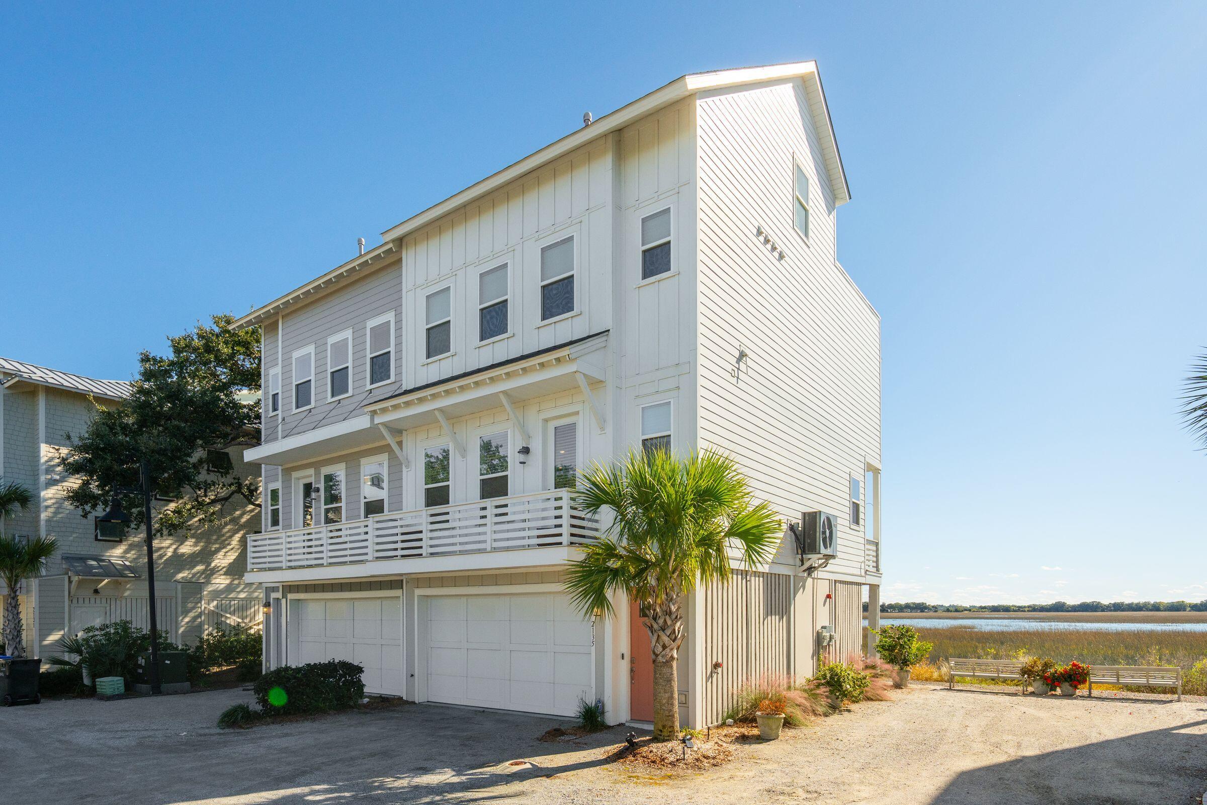 2135 Tides End Road Charleston, SC 29412 - Photo 3 of 40 2135TidesEndRd-KeenEyeMarketing-004