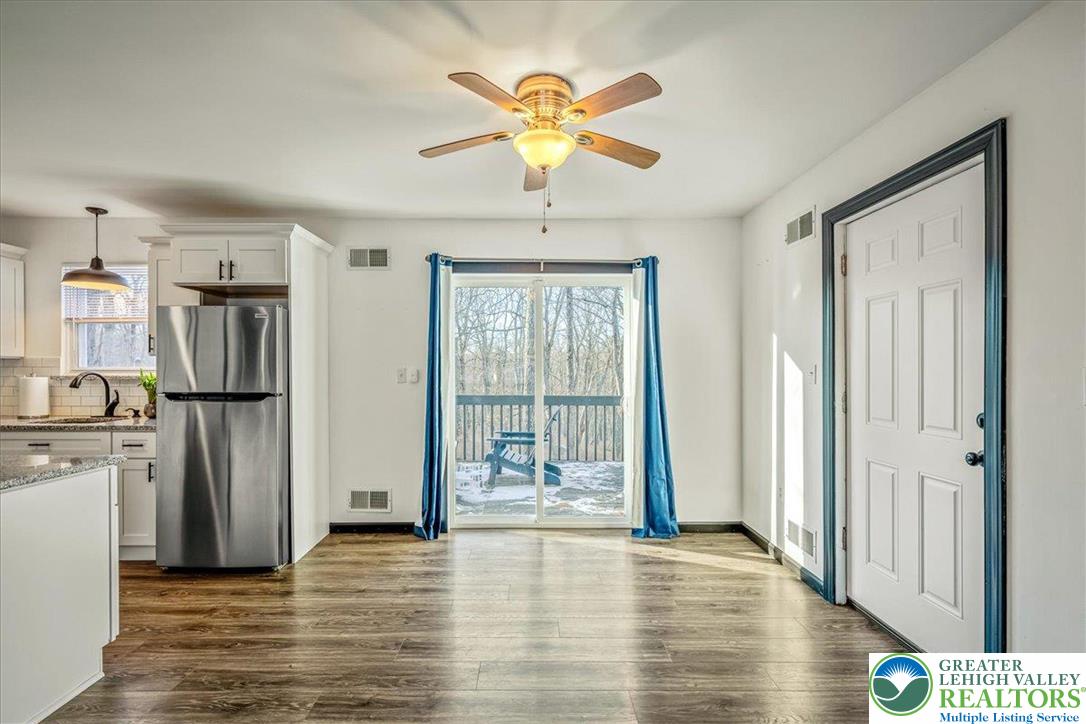 3260 Bluebird Drive Bushkill, PA 18324 - Photo 7 of 28 a view of an empty room with a window