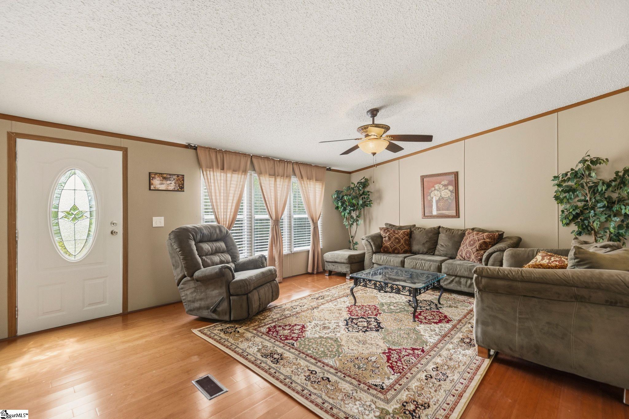 207 Elijah Simmons Road Woodruff, SC 29388 - Photo 4 of 48 Gallery Image 4