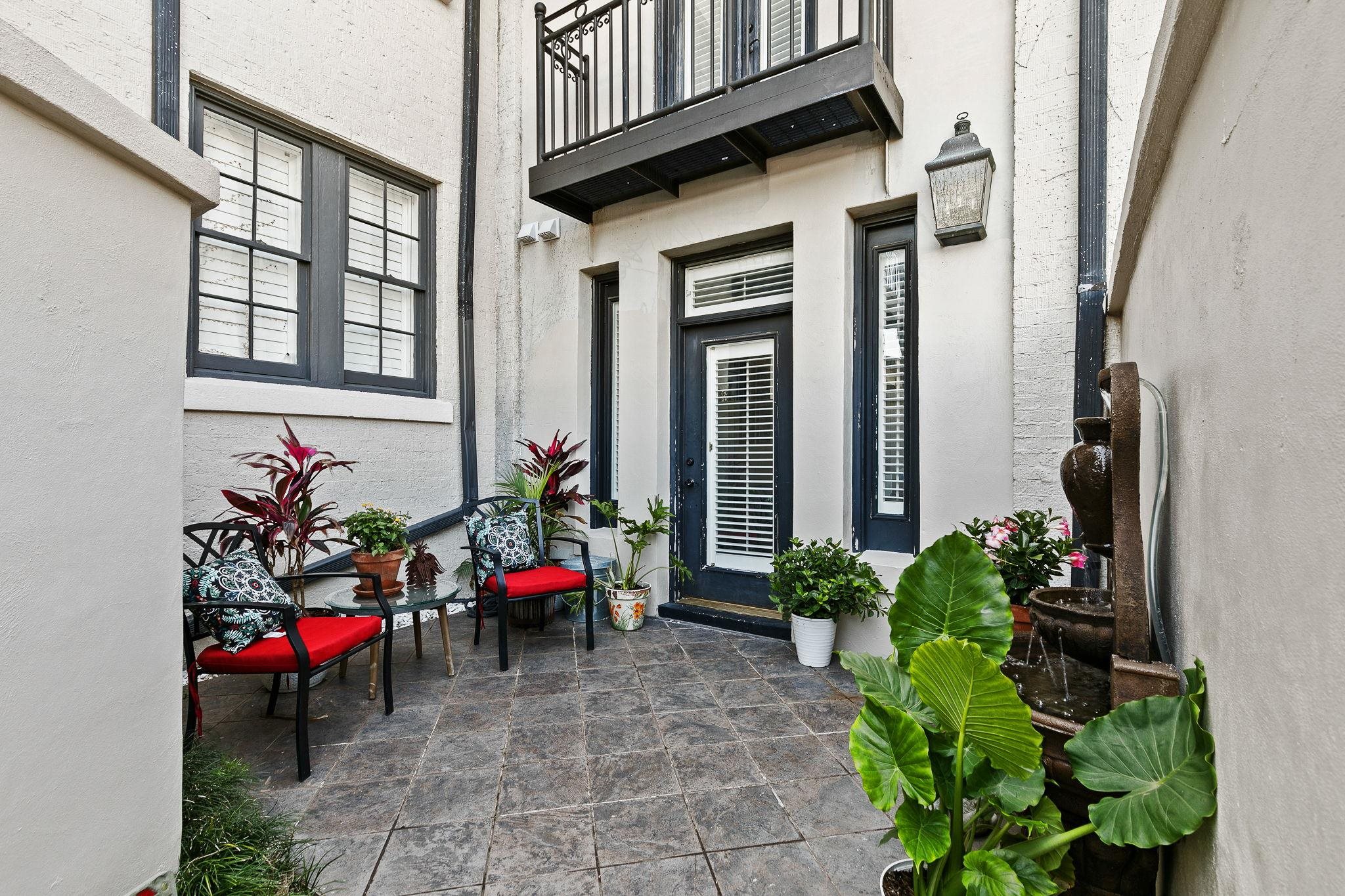 753 St Francis Street, Unit TH1004 Mobile, AL 36602 - Photo 6 of 56