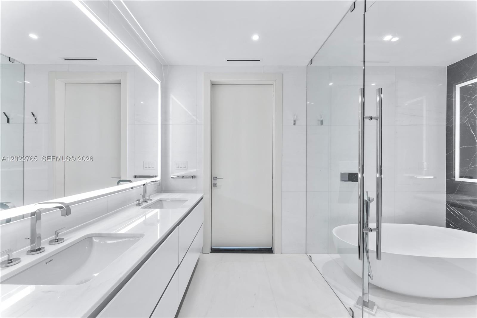 300 Biscayne Blvd Way, Unit 1802 Miami, FL 33131 - Photo 18 of 50
