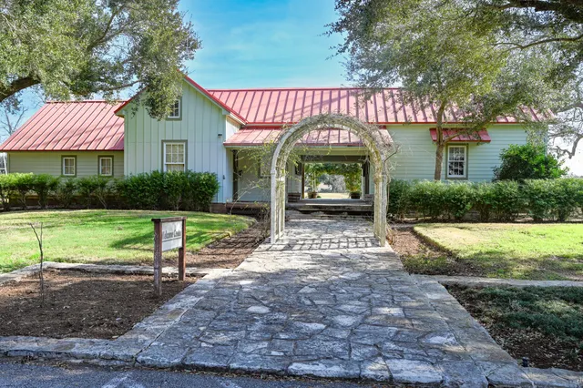 $800,000 | 31119 Riverlake Road, Fulshear, TX 77441