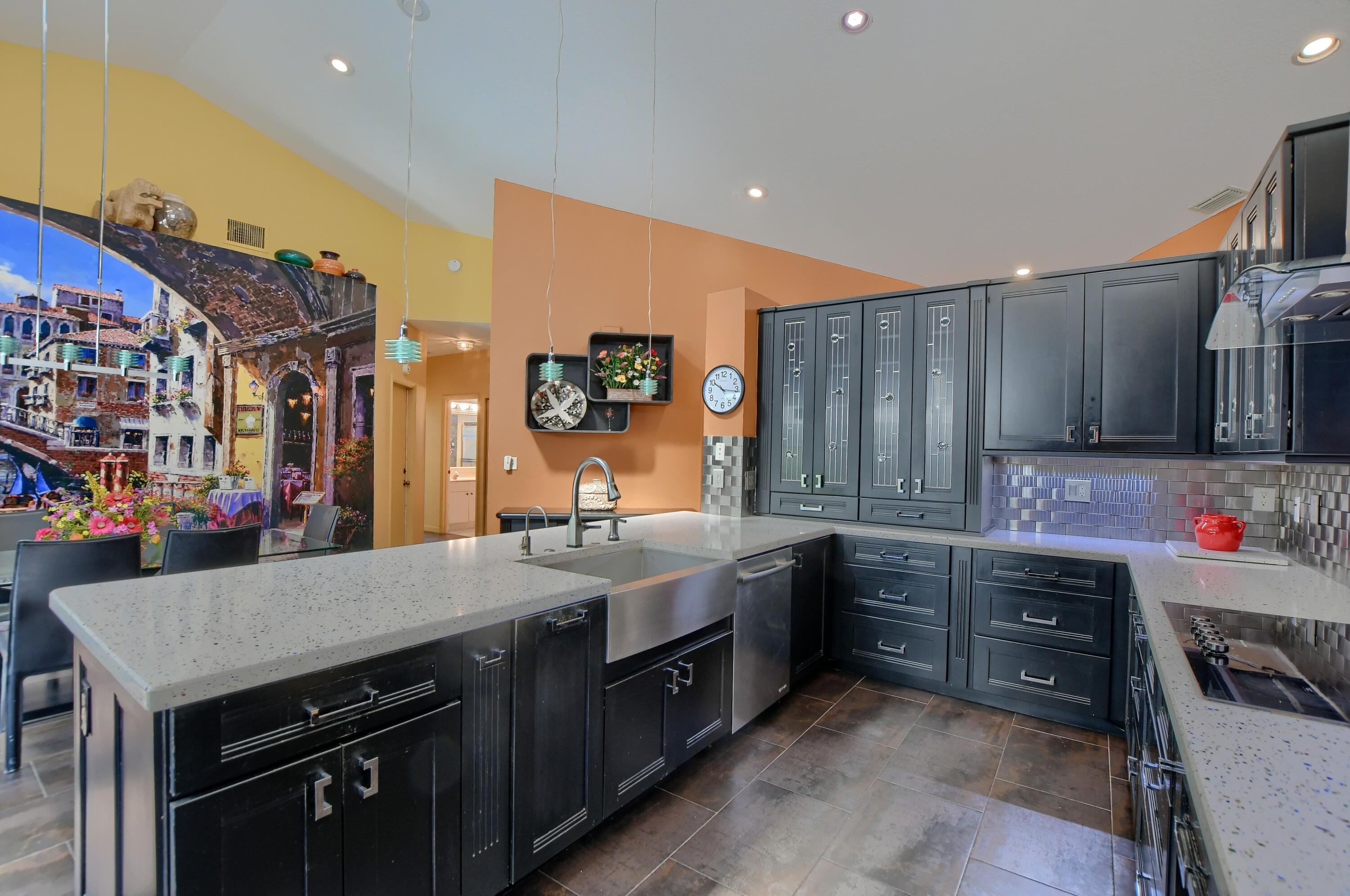8687 Vía Reale Boca Raton, FL 33496 - Photo 14 of 49 Gourmet Chef's Kitchen