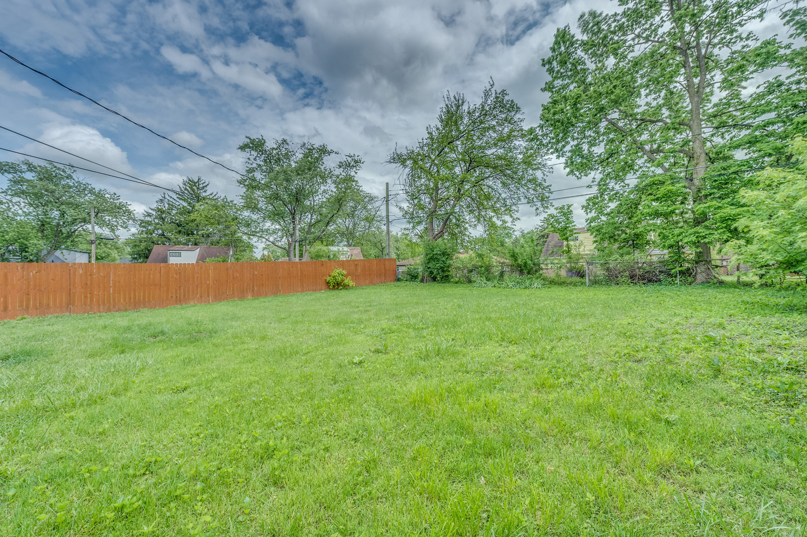 407 Watseka Street Park Forest, IL 60466 - Photo 20 of 21 a view of yard with green space