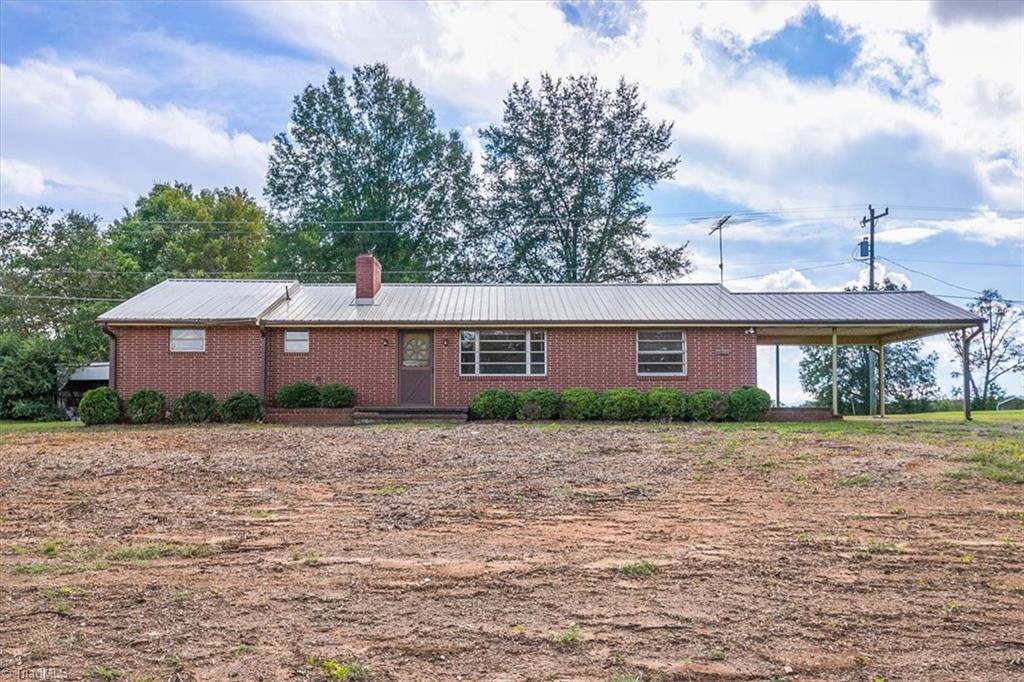 4808 Highway 704 Sandy Ridge, NC 27046 - Photo 1 of 1 Welcome!
