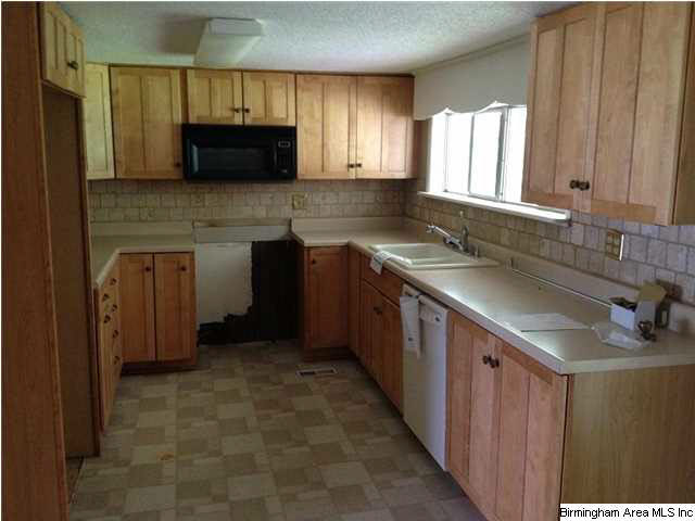 3889 Country Club Road Jasper, AL 35503 - Photo 3 of 14 Gallery Image 3