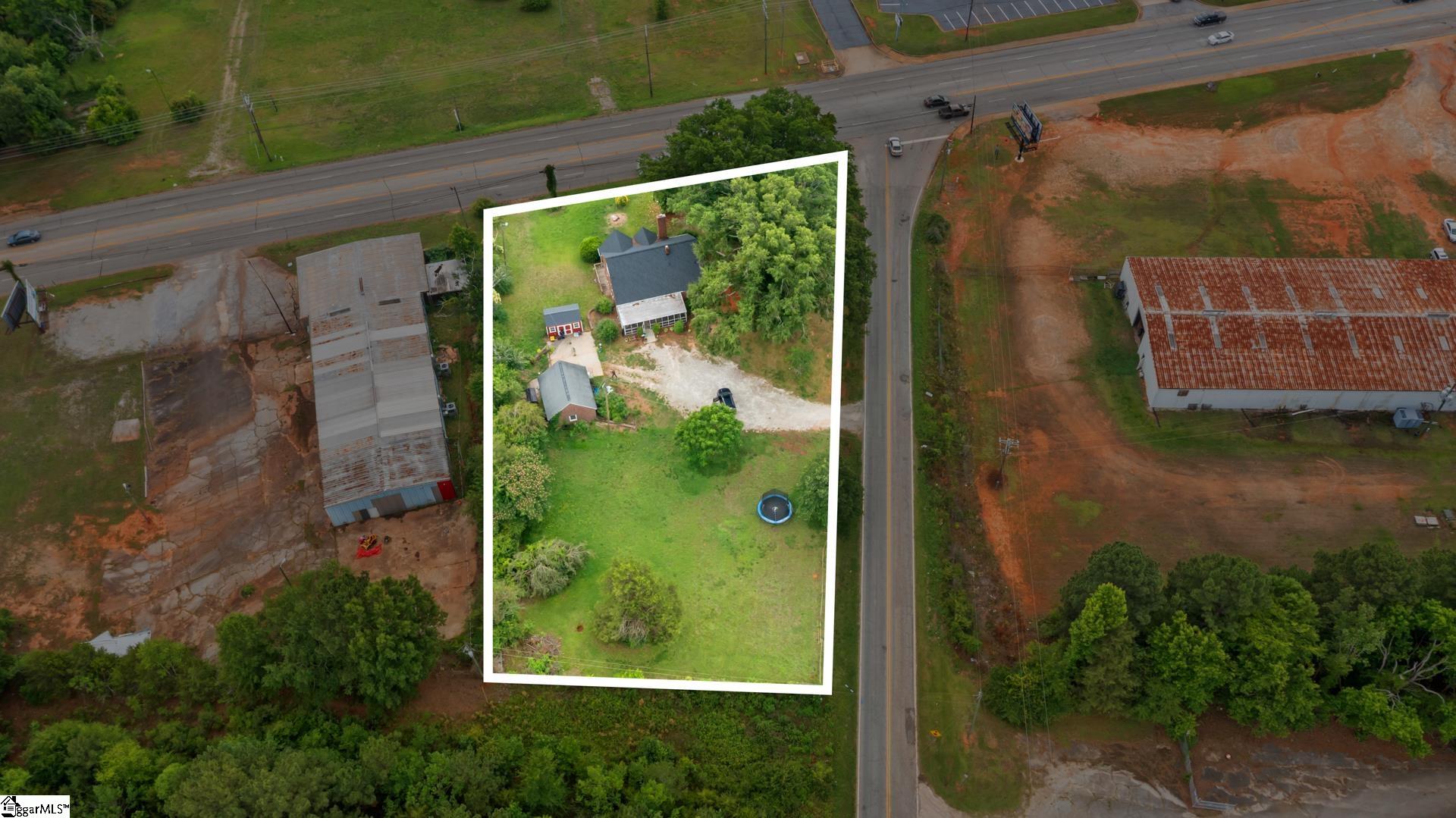 1301 Old Airport Road Laurens, SC 29360 - Photo 18 of 21