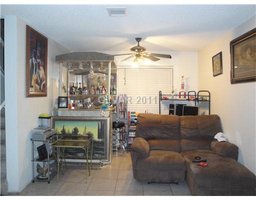 2828 Secret Canyon Road Henderson, NV 89074 - Photo 3 of 5 Living Room.