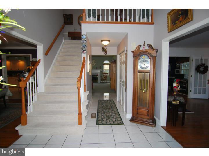 126 Grande Boulevard Sinking Spring, PA 19608 - Photo 5 of 25 Foyer