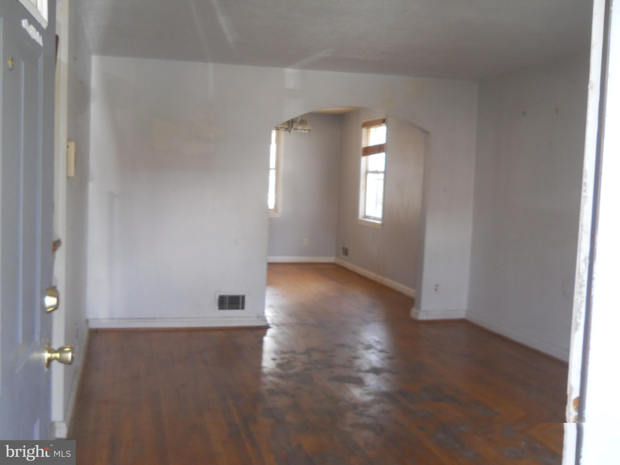 7301 Kirtley Road Baltimore, MD 21224 - Photo 2 of 14 Front door view