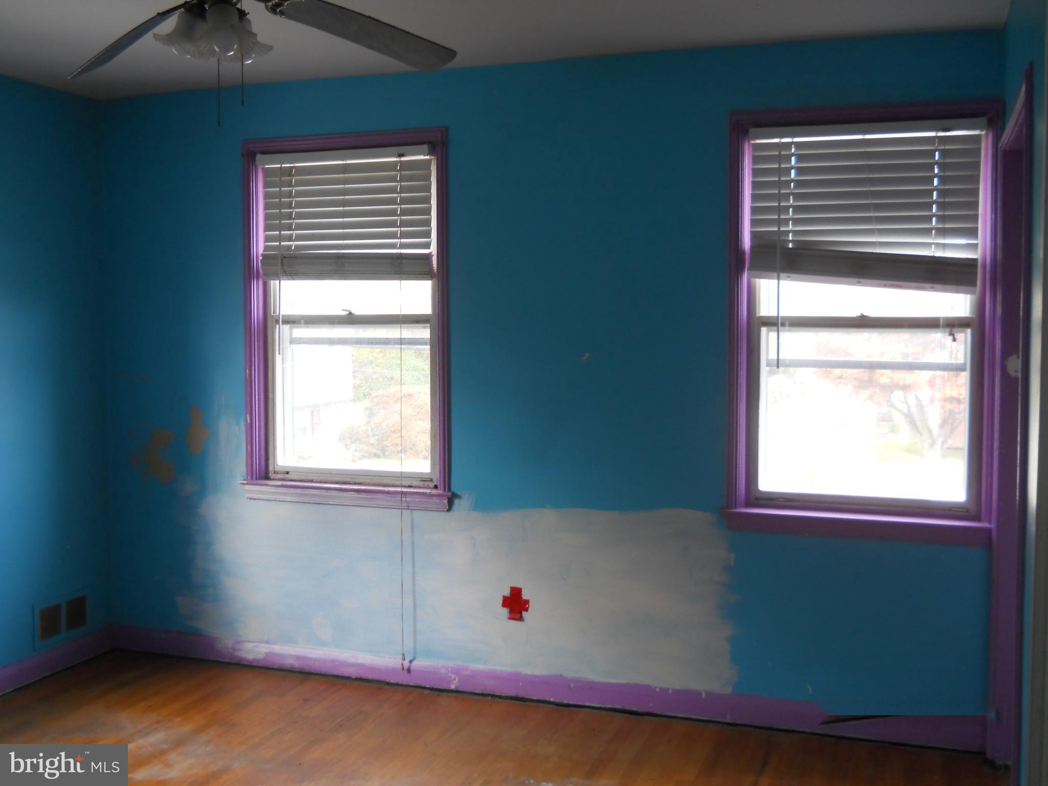 7301 Kirtley Road Baltimore, MD 21224 - Photo 7 of 14 Bedroom one