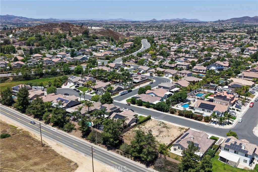 32257 Perigord Road Winchester, CA 92596 - Photo 13 of 19 an aerial view of a city