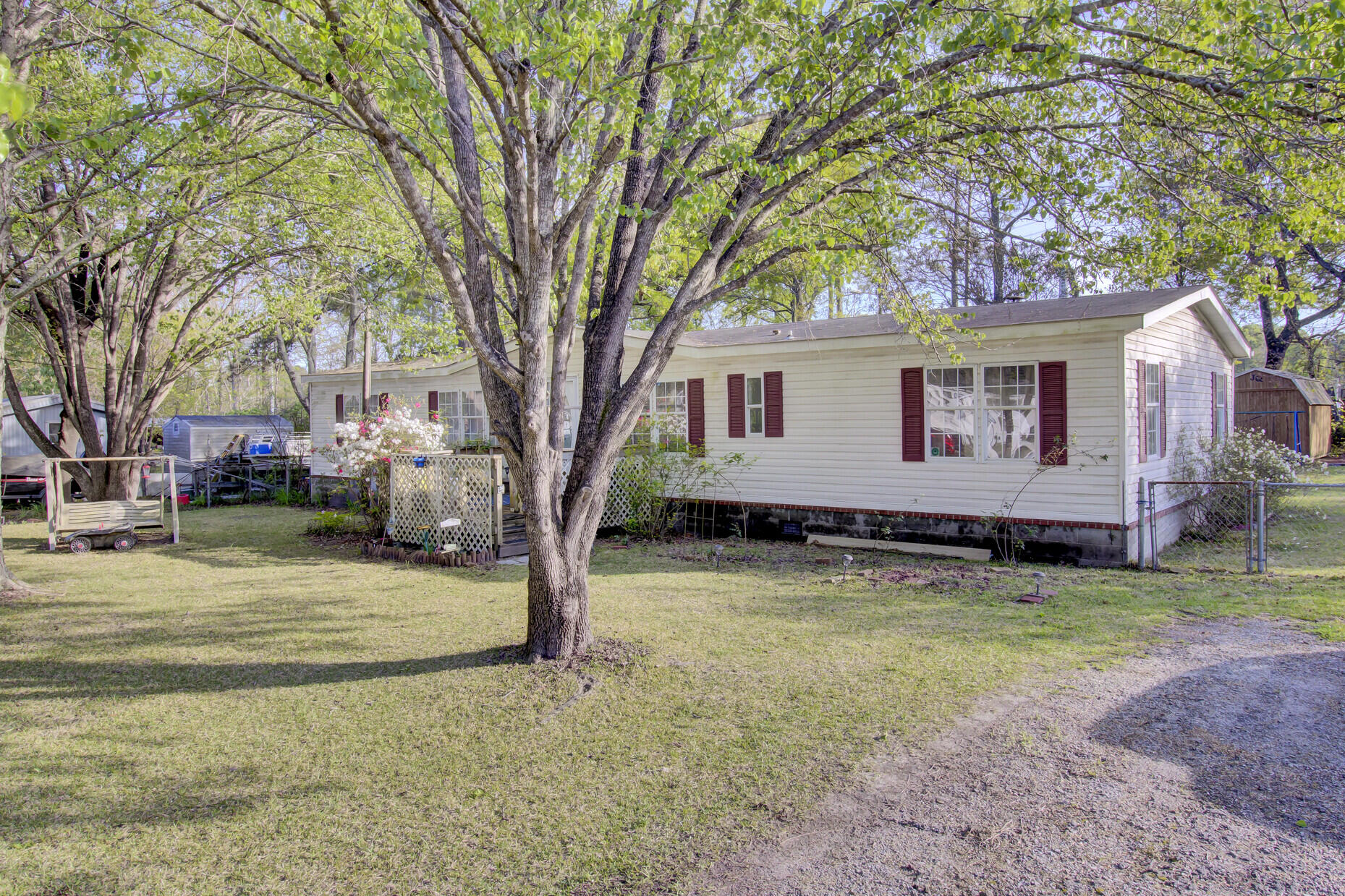 112 Meese Road Ladson, SC 29456 - Photo 6 of 37 06_6_mls