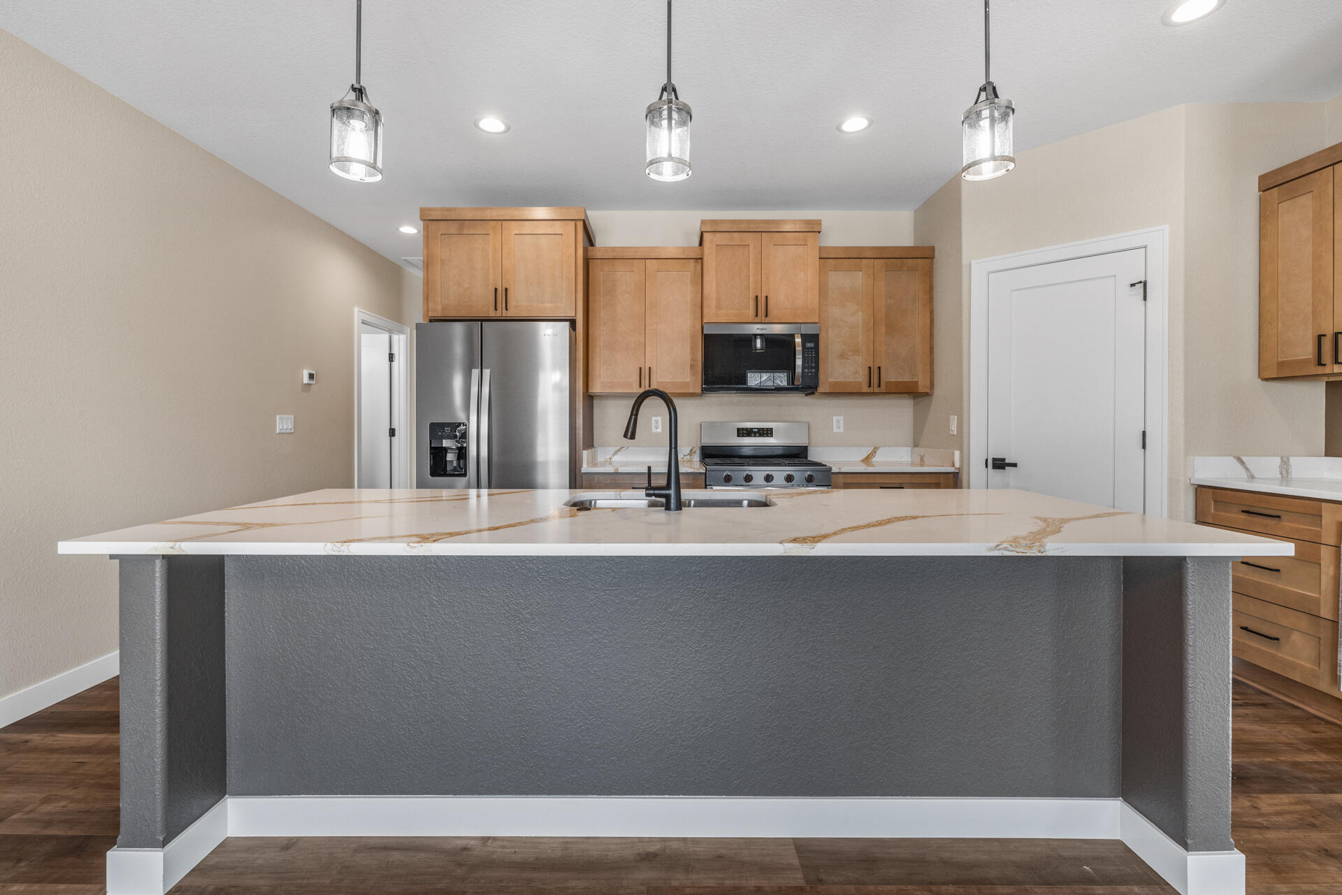 1820 Horseshoe Lane, Unit 4231 Slinger, WI 53086 - Photo 20 of 55 7-Interior_1867 Woodland Way