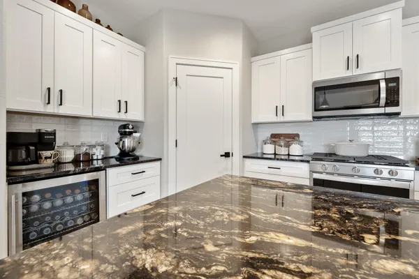 $374,900 | 1820 Horseshoe Lane, Unit 4231, Slinger, WI 53086