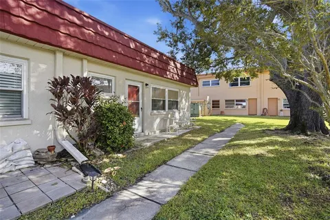 $154,900 | 5865 37th Avenue North, Unit 19, St. Petersburg, FL 33710