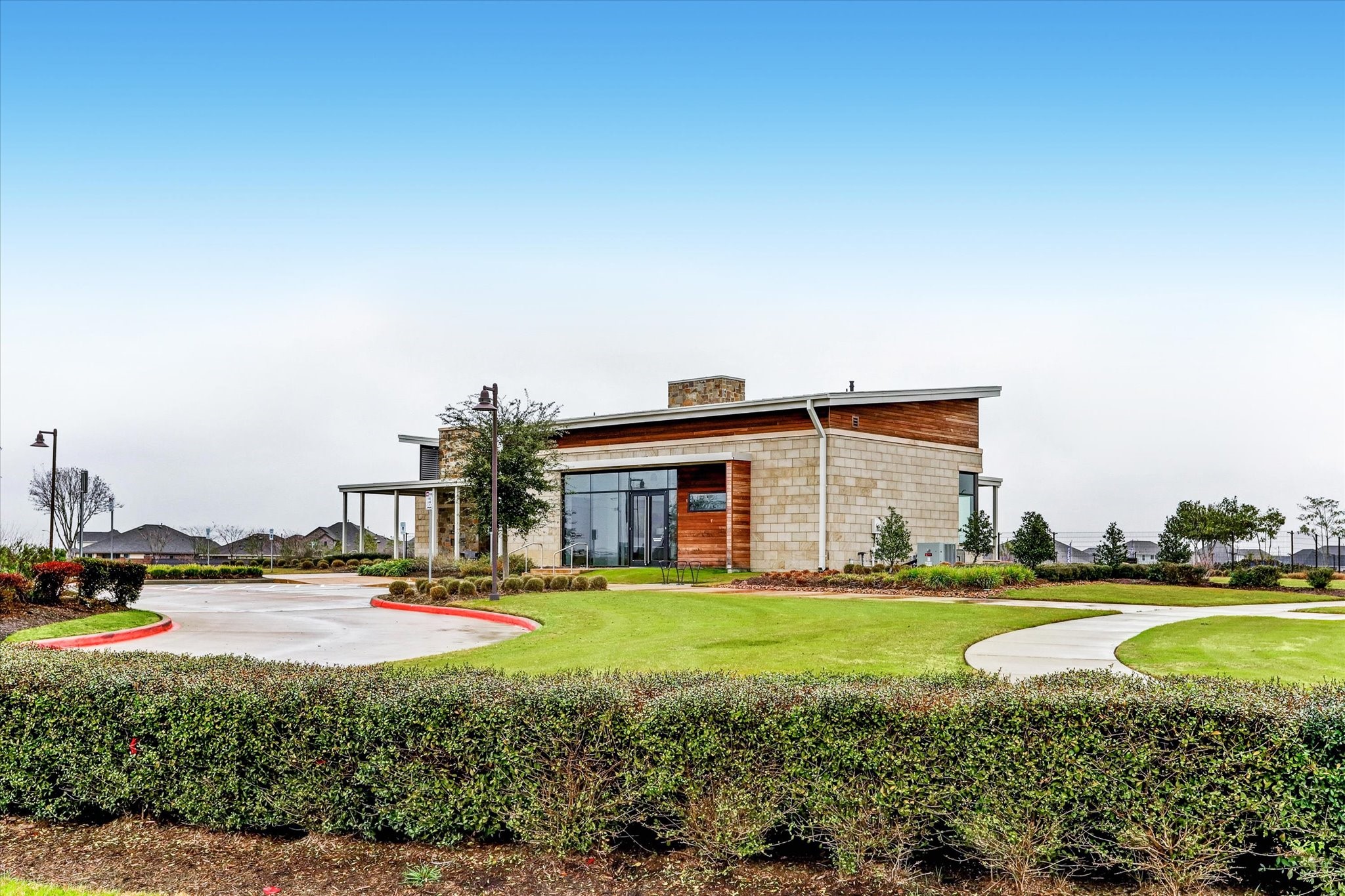 17218 Roxburgh Lake Lane Hockley, TX 77447 - Photo 35 of 36 a view of a house with a swimming pool