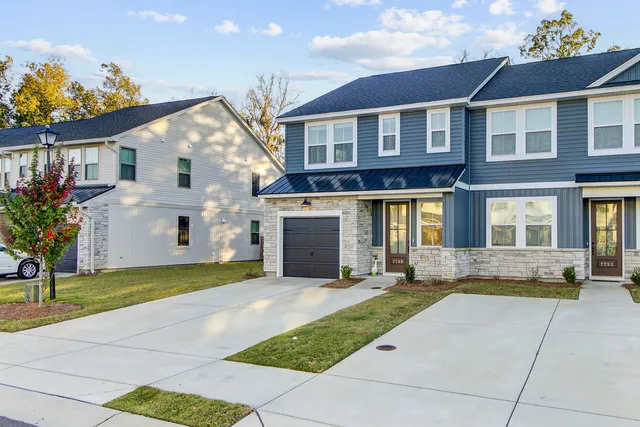 $399,000 | 7749 Park Gate Drive, North Charleston, SC 29418