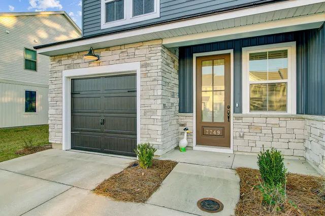 $399,000 | 7749 Park Gate Drive, North Charleston, SC 29418