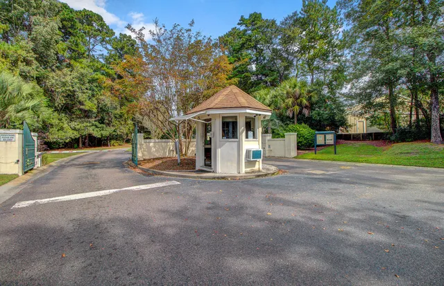 $399,000 | 7749 Park Gate Drive, North Charleston, SC 29418