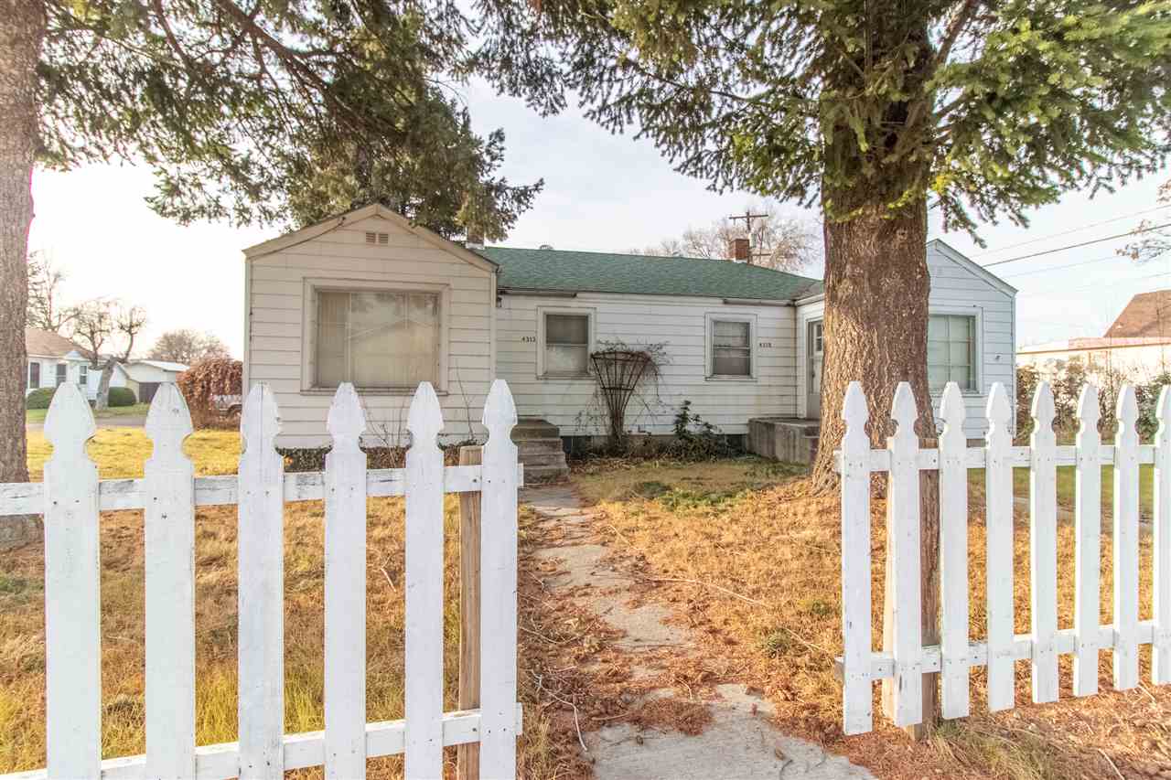 4313 North Adams Road Spokane Valley, WA 99216 - Photo 3 of 17
