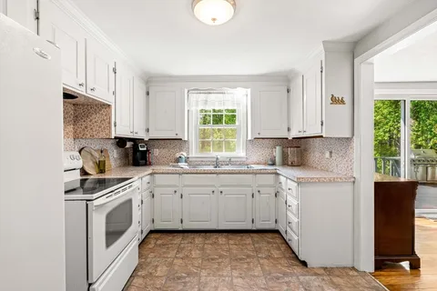 $799,000 | 28 Ballardvale Road, Andover, MA 01810